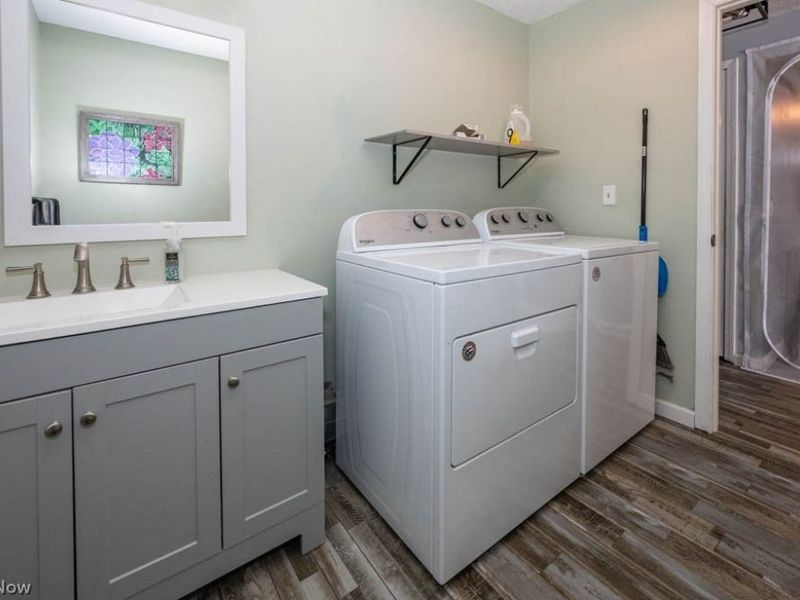 131 Roslyn Avenue NW, Canton, OH 44708 Photo 9