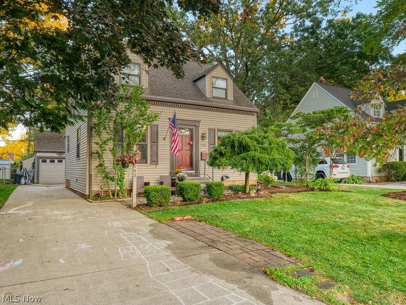 543 Kenilworth Road, Bay Village, OH 44140 Photo 1