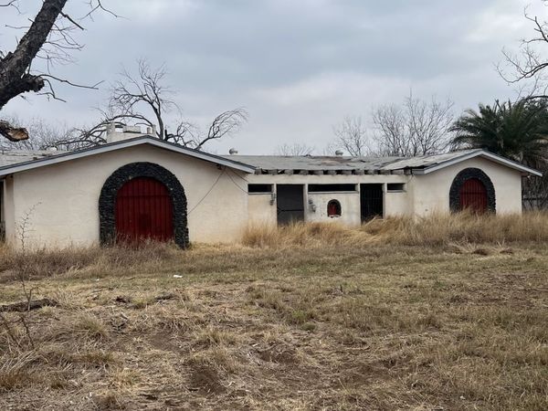 3938 Fm 117, Uvalde, TX 78801