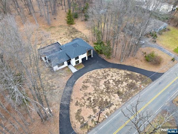 156 Park Road, Par-troy Hills Twp., NJ 07054