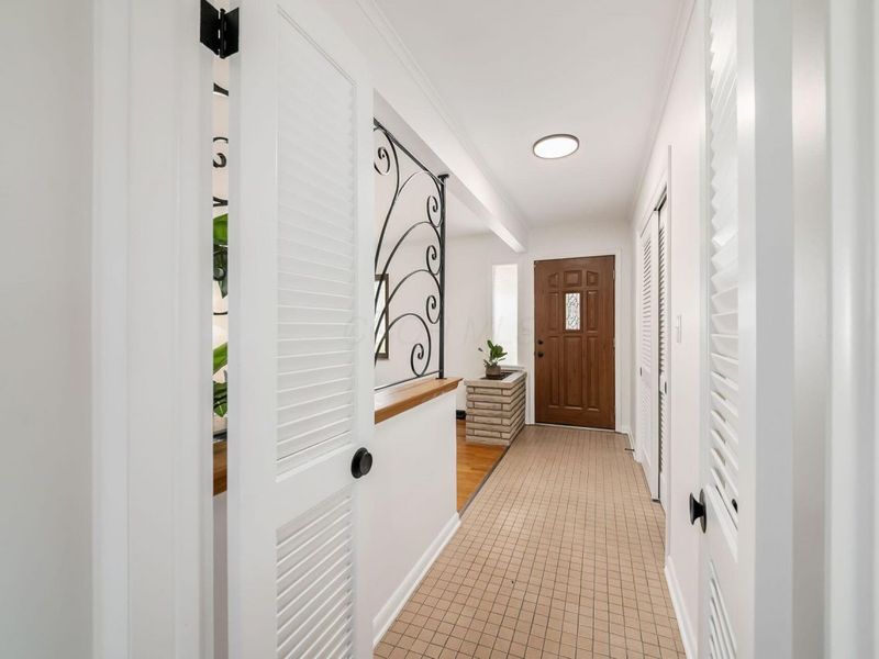 1423 Cottingham Court E, Columbus, OH 43209 Photo 6