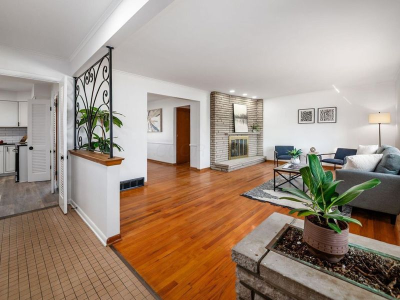 1423 Cottingham Court E, Columbus, OH 43209 Photo 7