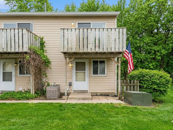 79 Maude Avenue , Unit E, Fox Lake, IL 60020