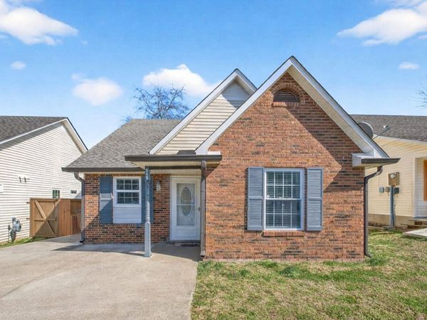 515 Park Ct , Nashville, TN 37211