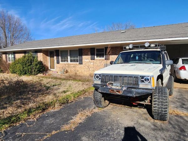 28 County Road 243 , Iuka, MS 38852