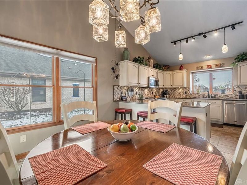 2223 Four Seasons Trail, Miami Township, OH 45342 Photo 8