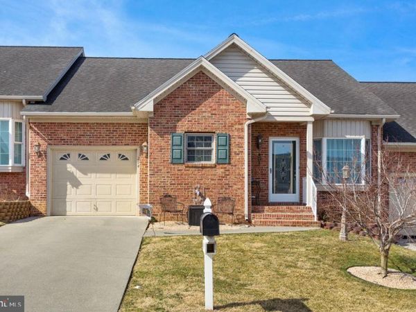 294 RIDGEWOOD AVENUE, BROADWAY, VA 22815