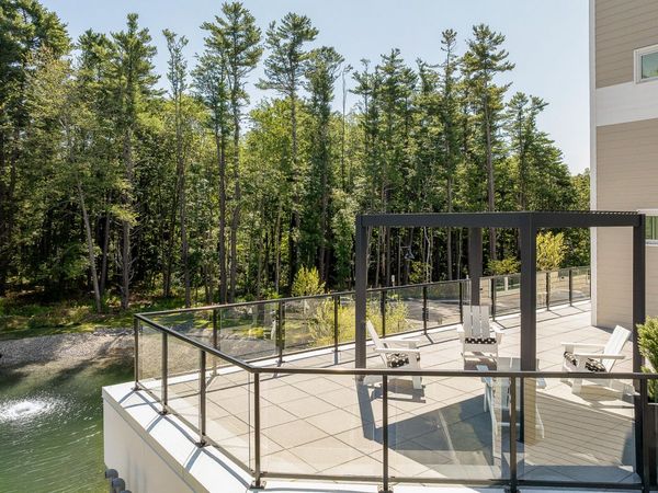 267 US Route 1, Unit 201, Falmouth, ME 04105