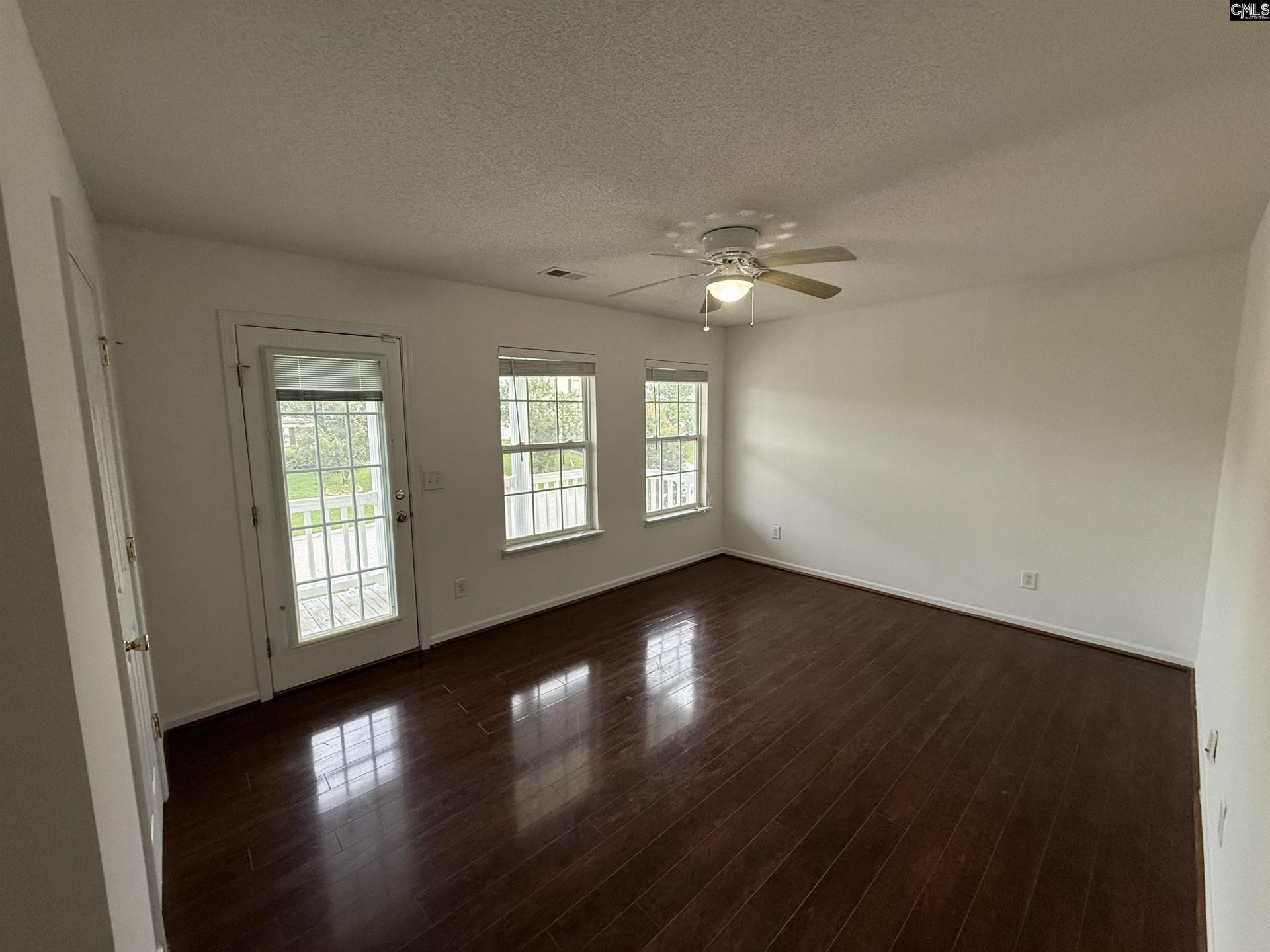 438 Grand National Lane Photo 11