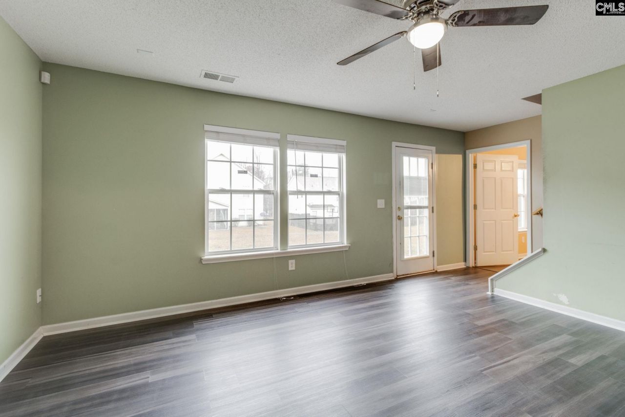 438 Grand National Lane  Photo 12