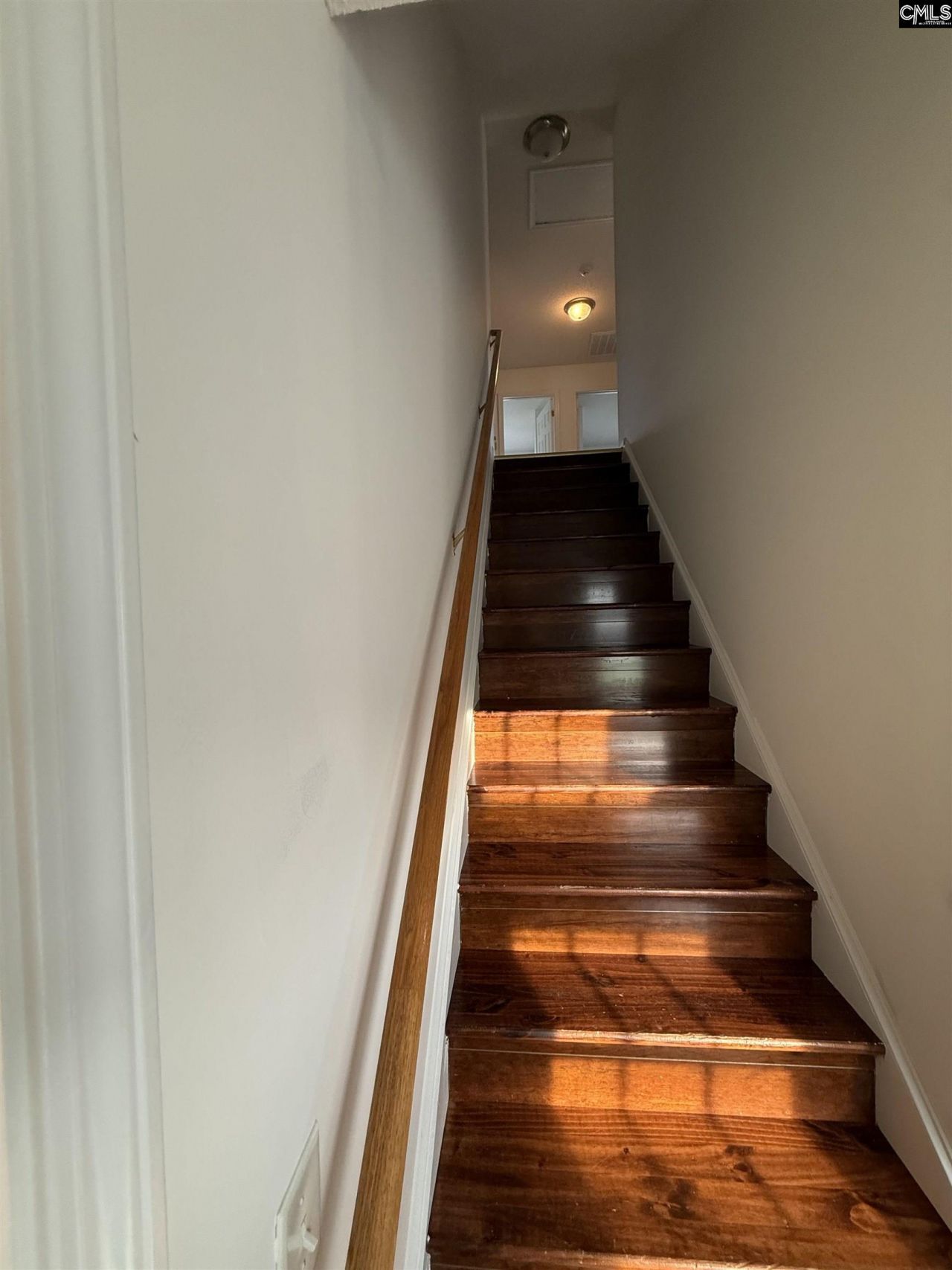 438 Grand National Lane Photo 6