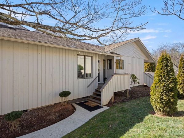 120 Deerlake Drive , Asheville, NC 28803