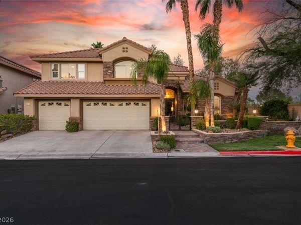 2016 Aspen Oak Street, Las Vegas, NV 89134