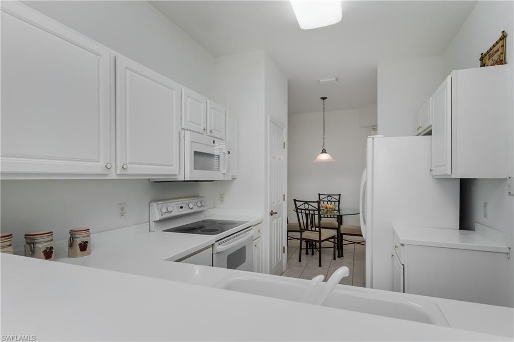 3972 Bishopwood Ct E, Unit 2-203, Naples, FL 34114 Photo