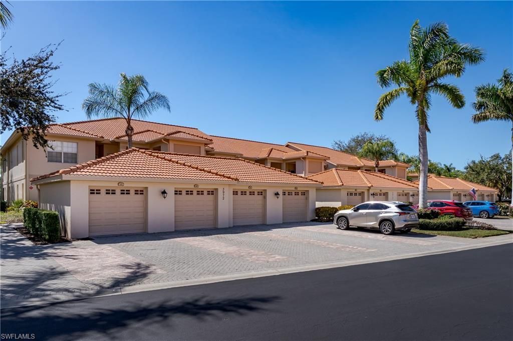 3972 Bishopwood Ct E, Unit 2-203, Naples, FL 34114 Photo