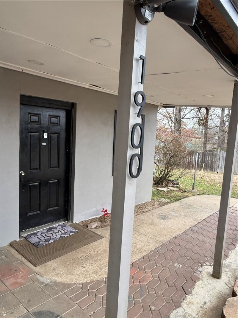 1900 S Glenwood Avenue, Russellville, AR 72802 Main Photo