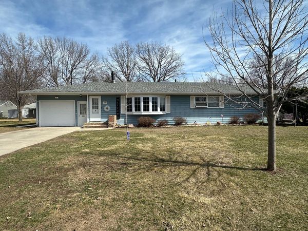 1002 Linden Street, Luverne, MN 56156