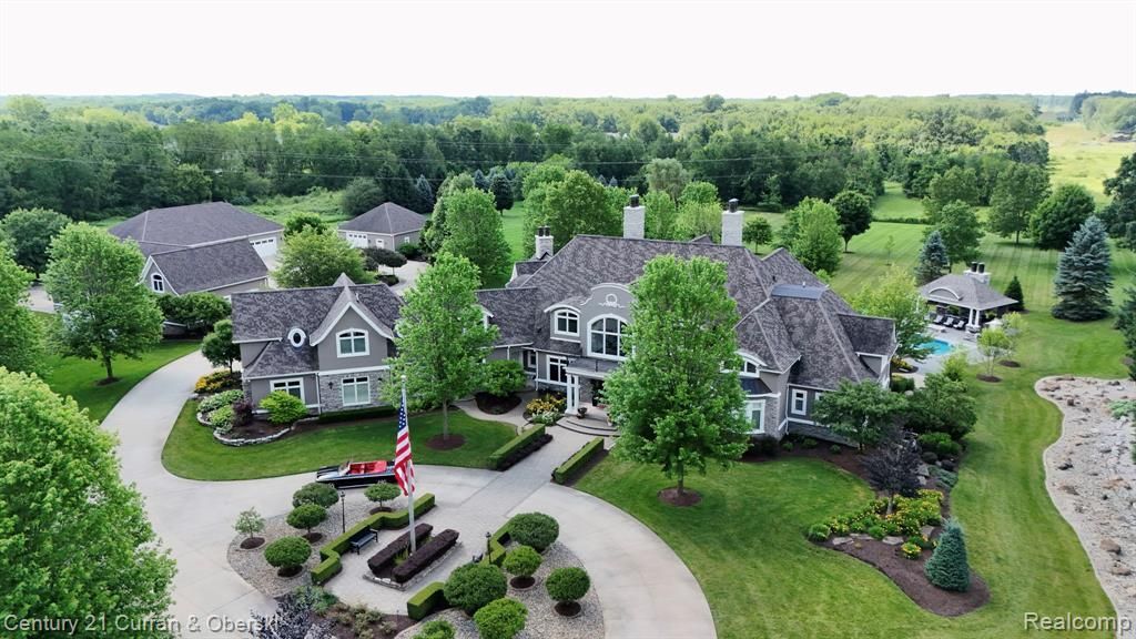 58415 10 Mile Road, South Lyon, MI 48178 Main Photo