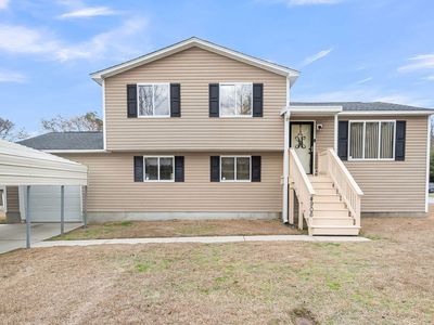 4906 Amberwood Lane, North Charleston, SC 29418