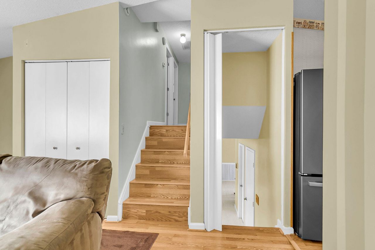 4906 Amberwood Lane Photo 10