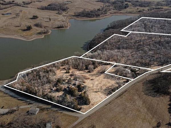 53930 E 3rd Street, Milan, MO 63556