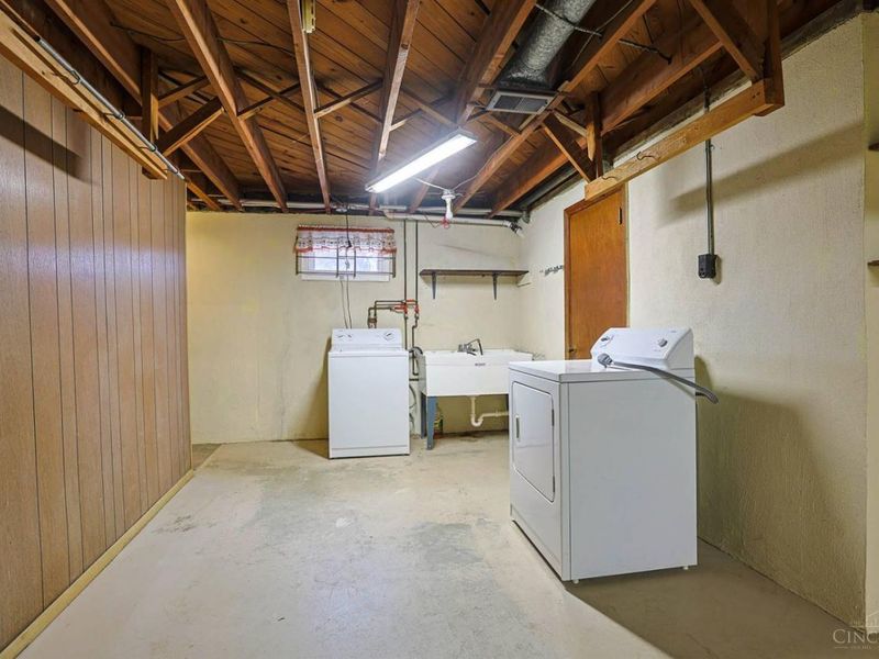 4021 Hanley Road, Cincinnati, OH 45247 Photo 33