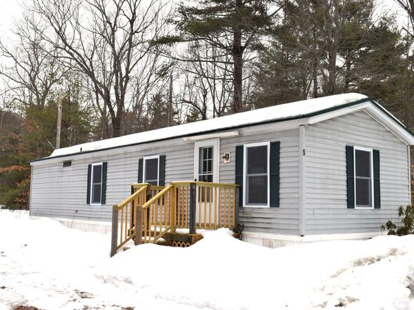 500 Ossipee Trail W, Standish, ME 04084