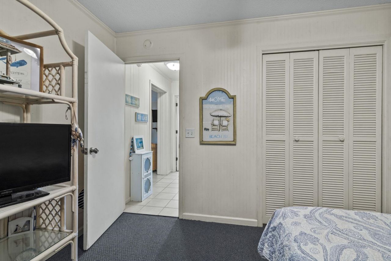 5001 N Ocean Blvd. Photo 17