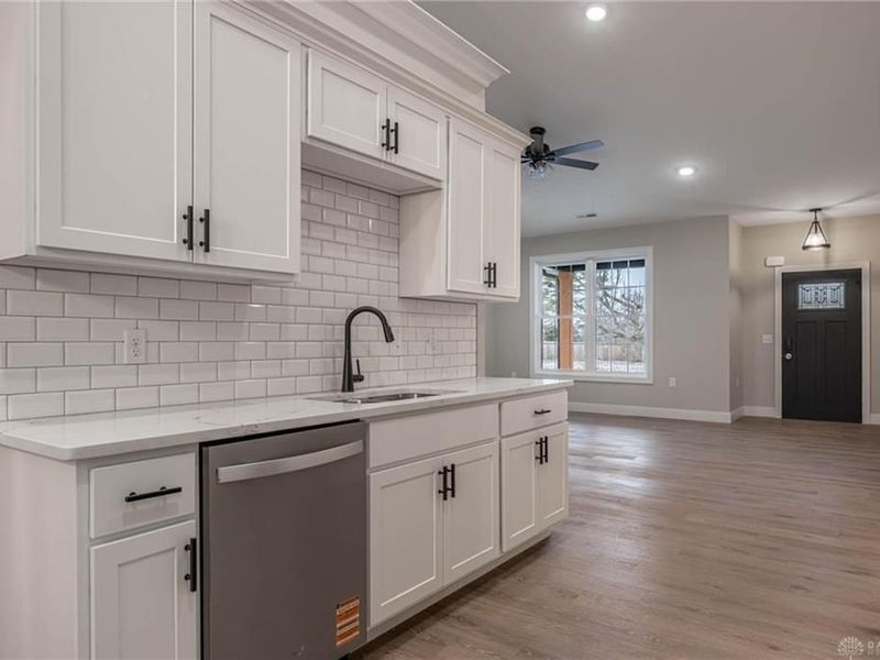 299 Eastline Drive, Middletown, OH 45044 Photo 10