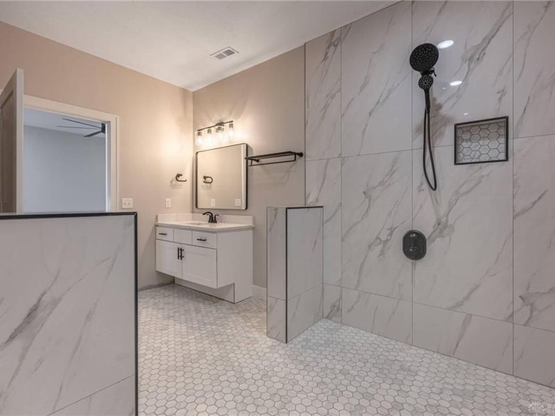 299 Eastline Drive, Middletown, OH 45044 Photo 20