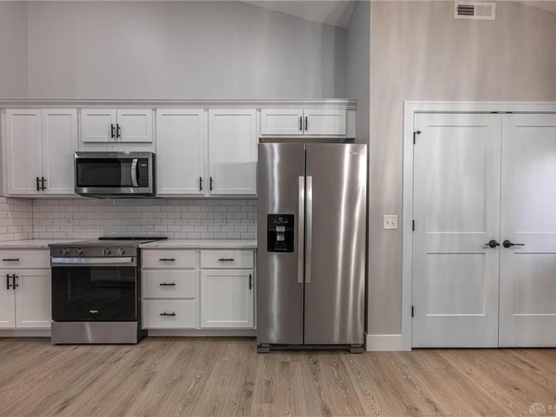 299 Eastline Drive, Middletown, OH 45044 Photo 9