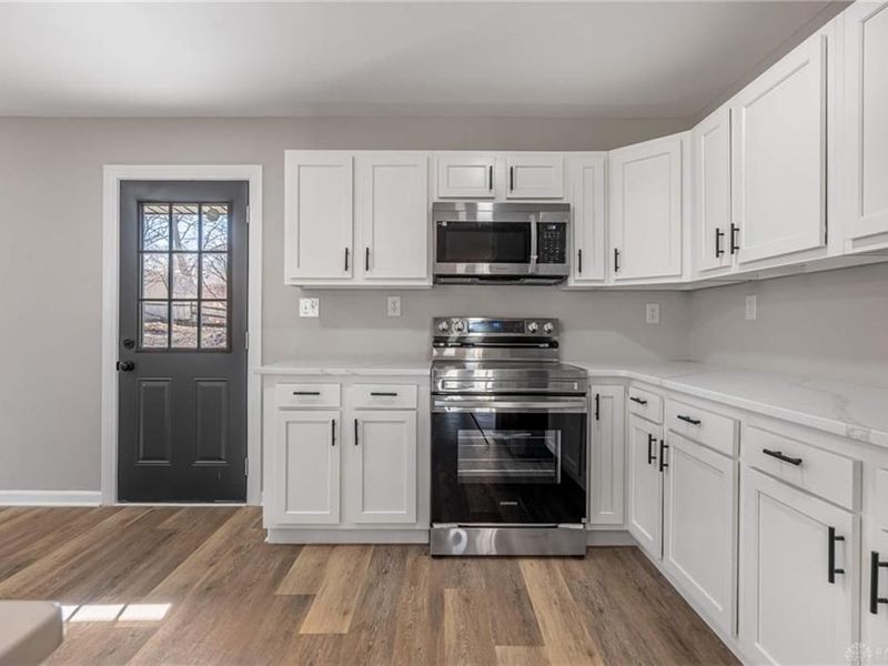 6230 Overture Drive, Dayton, OH 45449 Photo 8