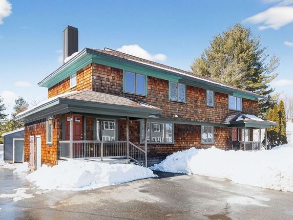 41 Neillian St, Unit 41, Bedford, MA 01730