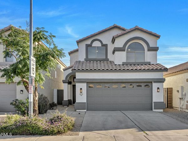 3573 W WHISPERING WIND Drive, Glendale, AZ 85310