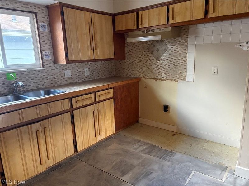 1622 Merrill Avenue, Akron, OH 44306 Photo 5