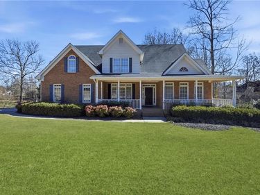 3805 Jones Creek Drive, Buford, GA 30519