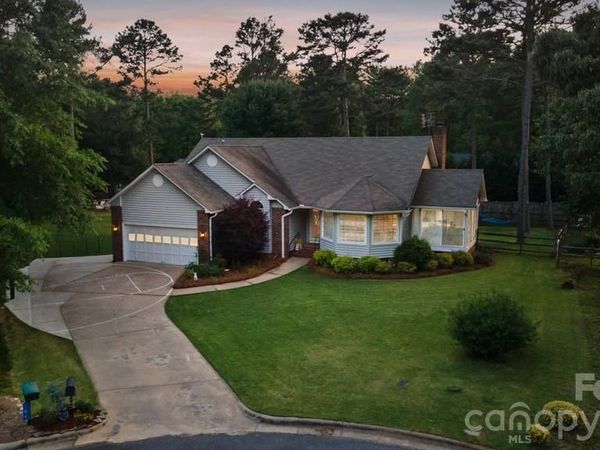 104 Gallarie Place, Salisbury, NC 28144
