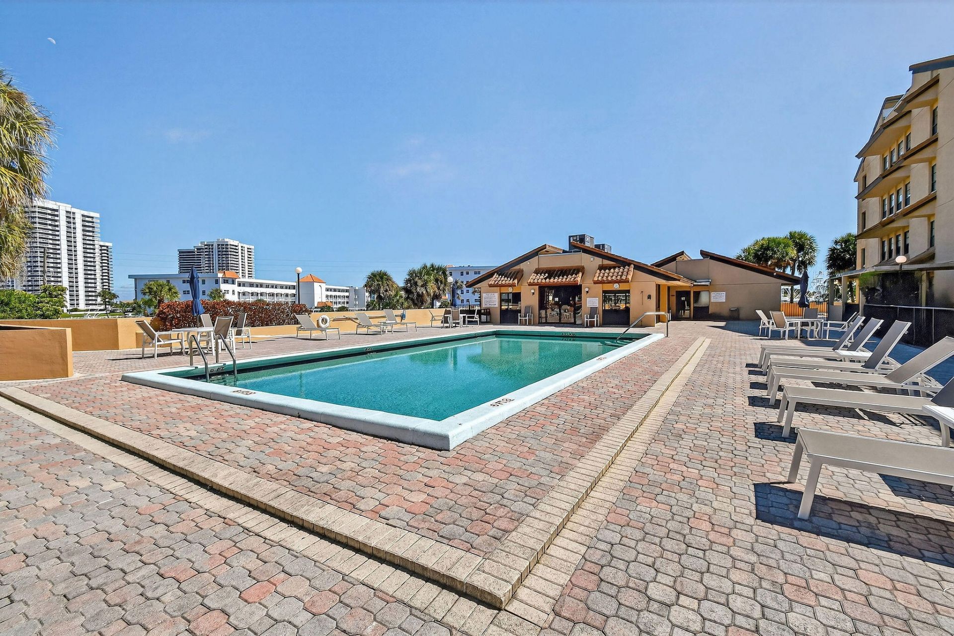 1036 Us Highway One, Unit 419, North Palm Beach, FL 33408 Photo