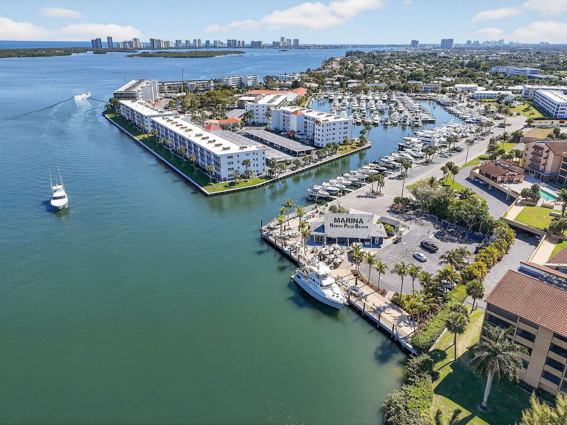 1036 Us Highway One, Unit 419, North Palm Beach, FL 33408 Photo