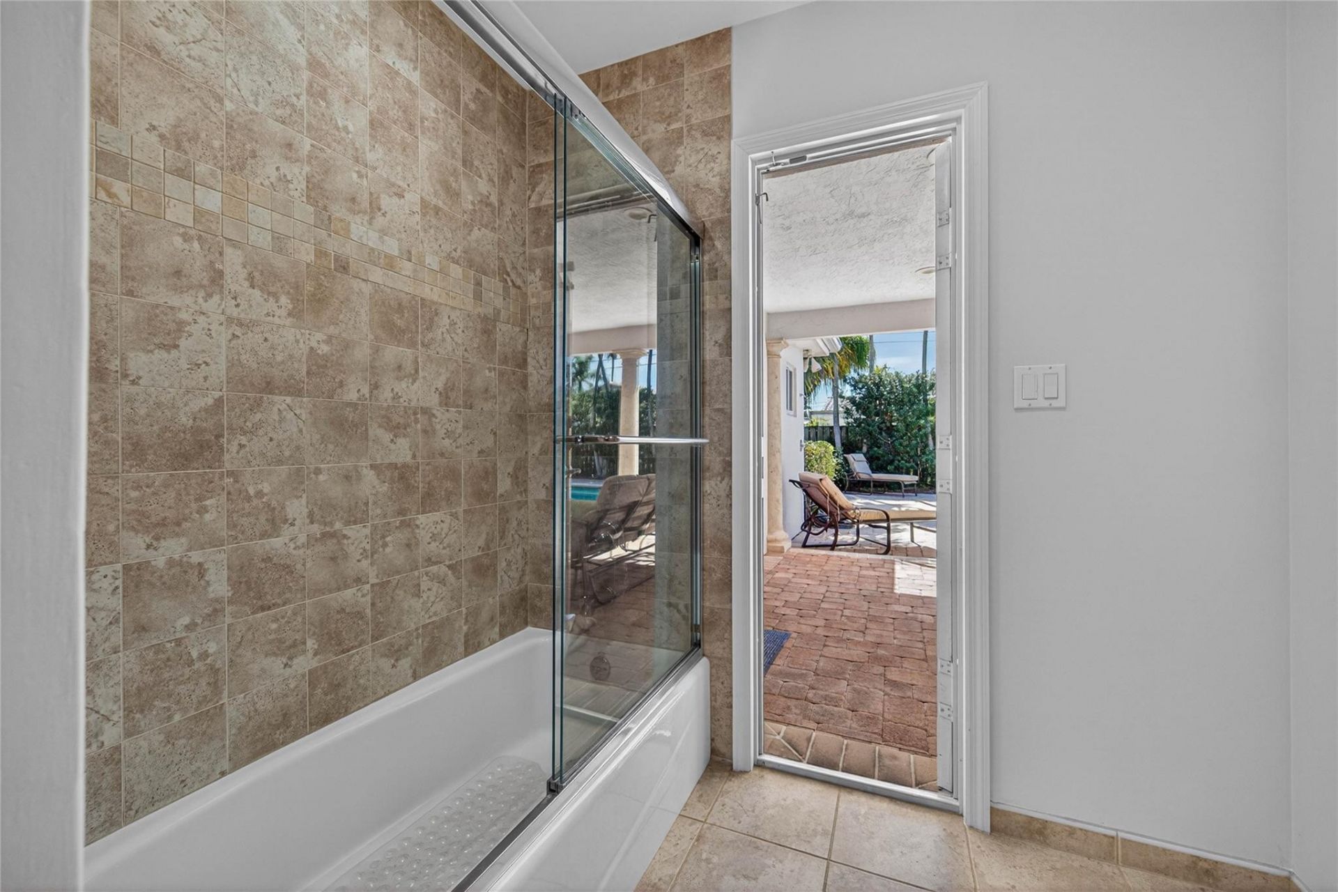 2600 NE 46th Street, Lighthouse Point, FL 33064 Photo