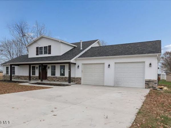 6490 County Rd 5-2, Delta, OH 43515