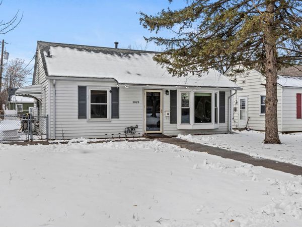 5029 Dupont Avenue N, Minneapolis, MN 55430