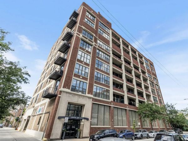 320 E 21st Street , Unit 404, Chicago, IL 60616