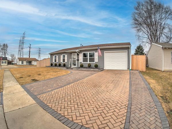 200 Nippert Avenue , Romeoville, IL 60446