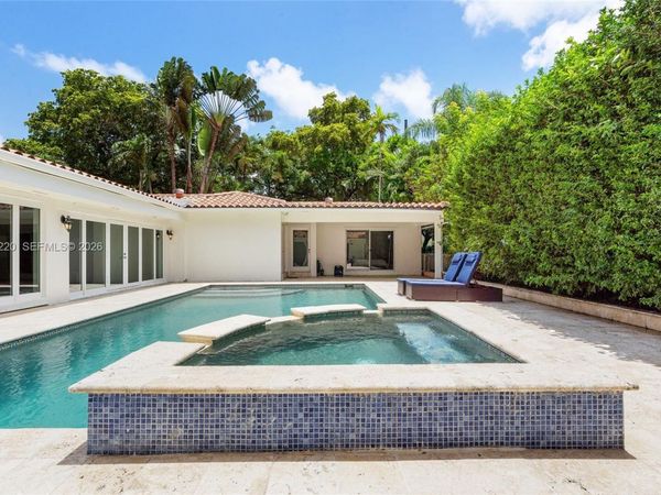 5810 Maggiore St , Coral Gables, FL 33146