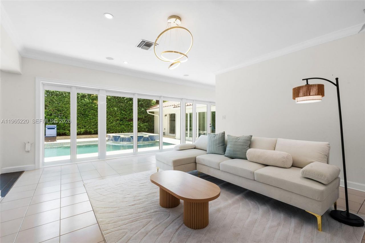 5810 Maggiore St , Coral Gables, FL 33146 Photo