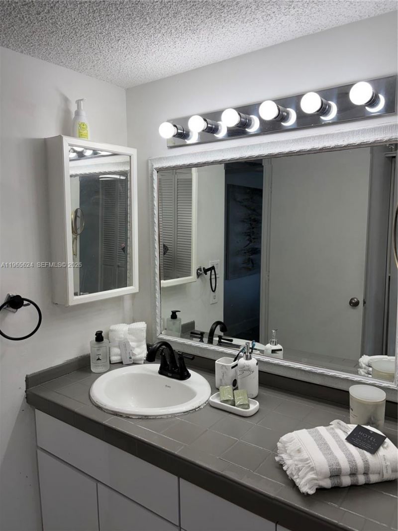 20355 NE 34th Ct, Unit 1123, Aventura, FL 33180 Photo