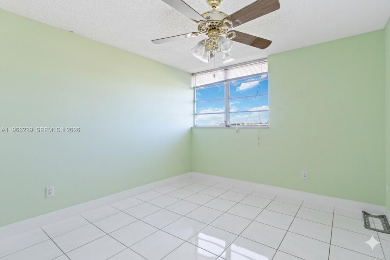 8895 Fontainebleau Blvd , Unit 504, Miami, FL 33172 Photo