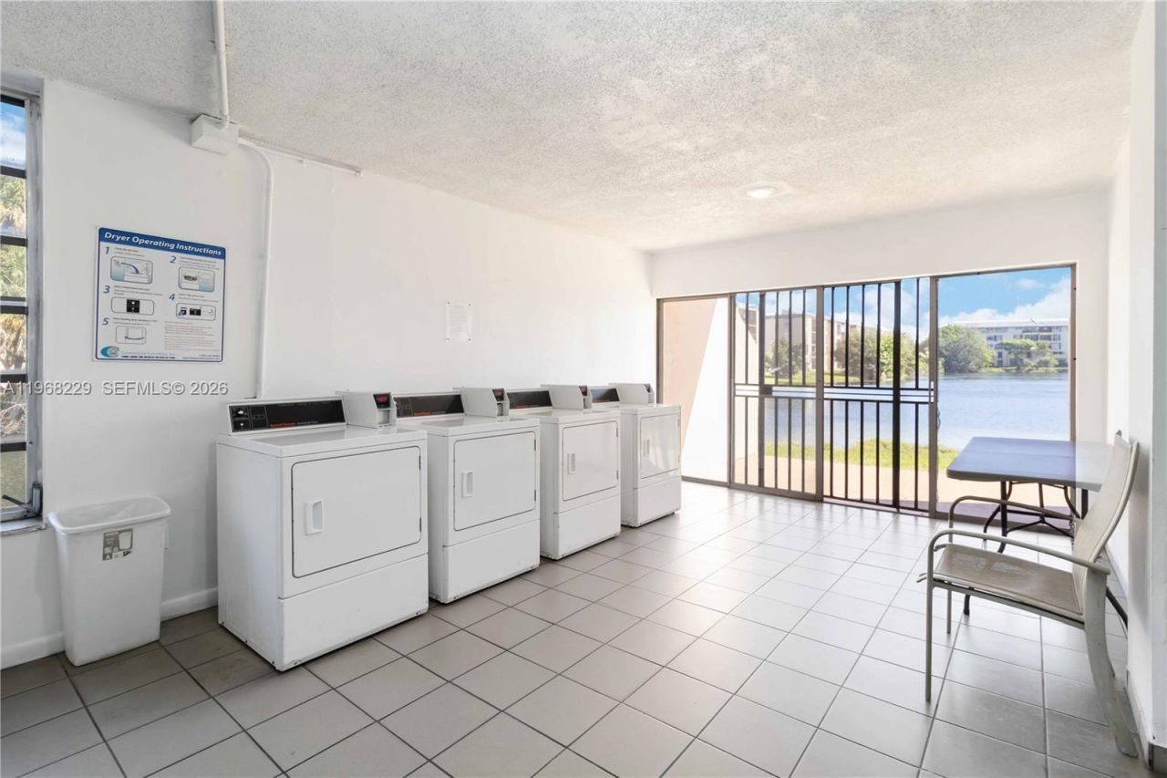 8895 Fontainebleau Blvd , Unit 504, Miami, FL 33172 Photo