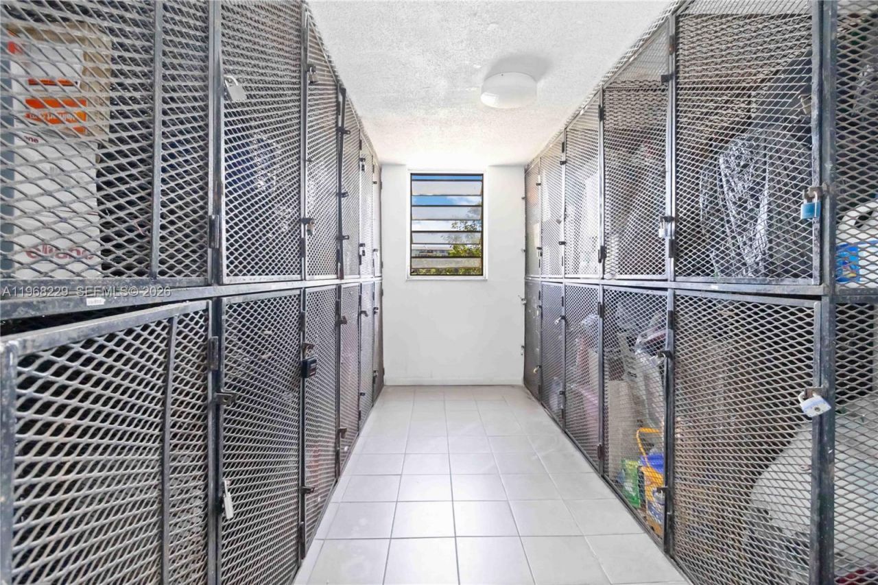 8895 Fontainebleau Blvd , Unit 504, Miami, FL 33172 Photo